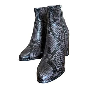 NWOT MARC FISHER Dyvine Bootie, Snakeskin, Size 8.5